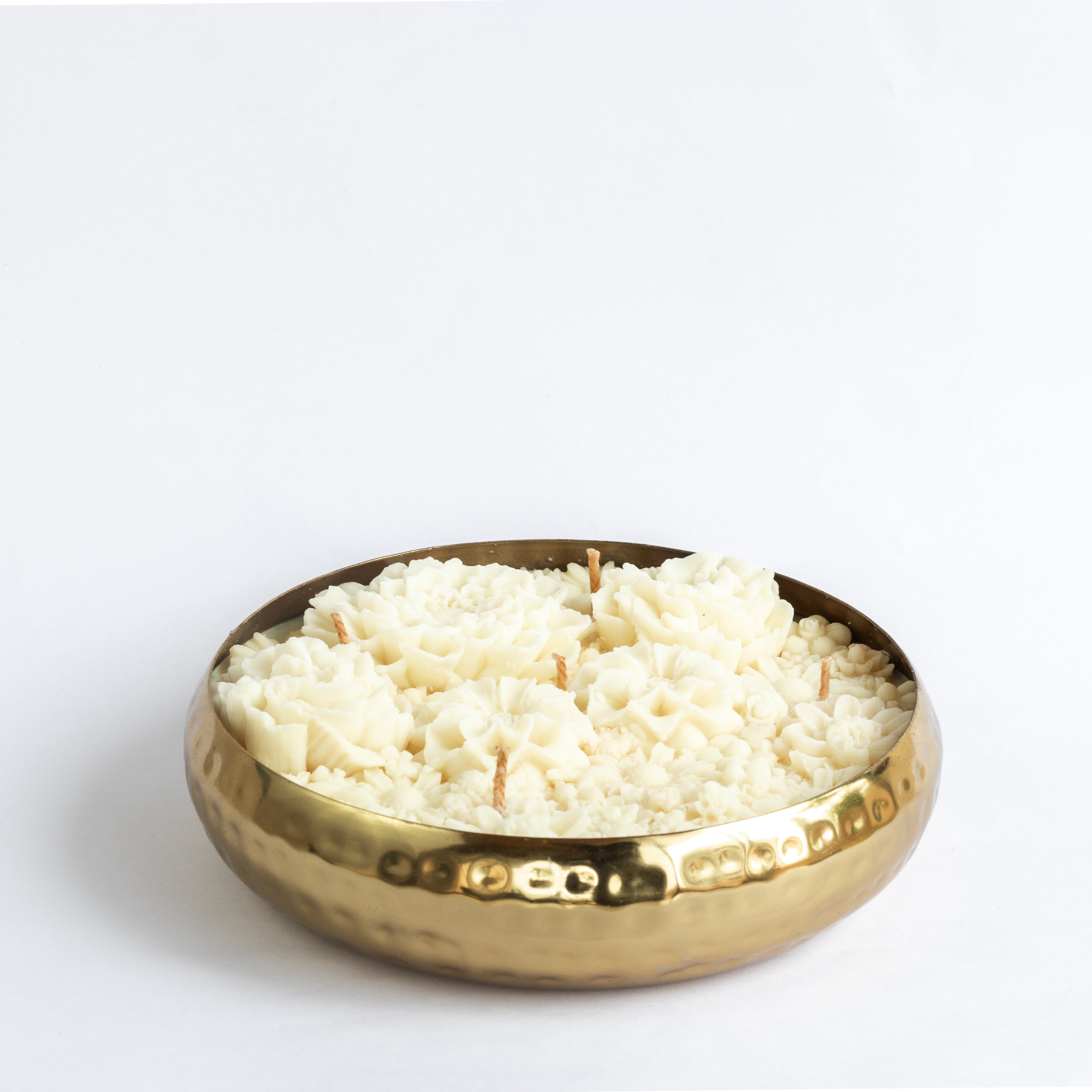 Hammered Golden Glimmer  Urli Candle - Ethereal Jasmine