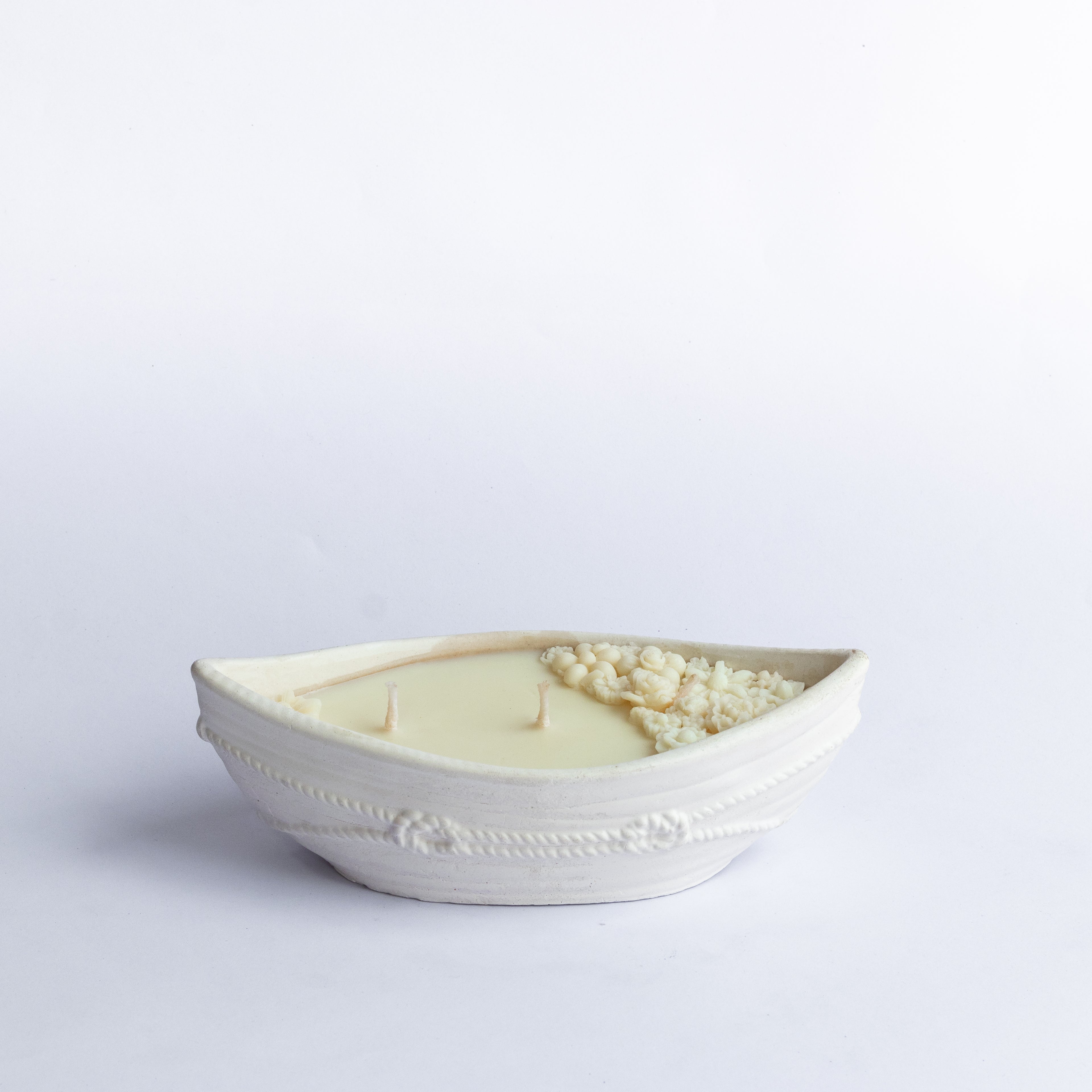 Luna Boat Candle - Ethereal Jasmine